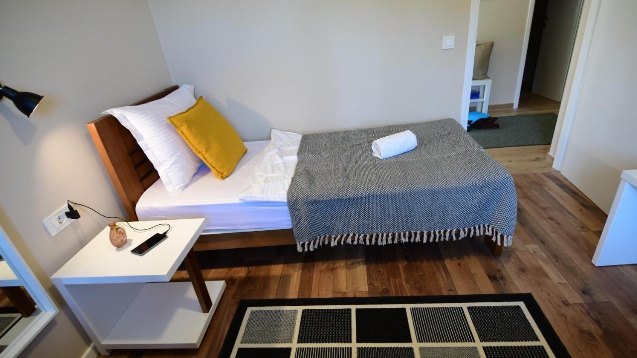 Apartmani Zagi 拉科维察 外观 照片