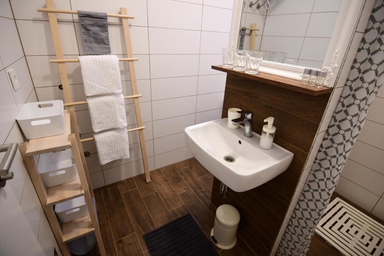 Apartmani Zagi 拉科维察 外观 照片