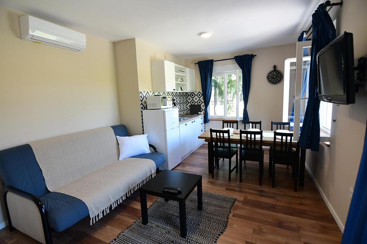 Apartmani Zagi 拉科维察 外观 照片